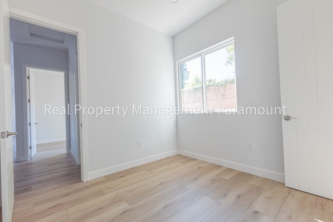 Building Photo - 3 Bed 2 Bath for rent