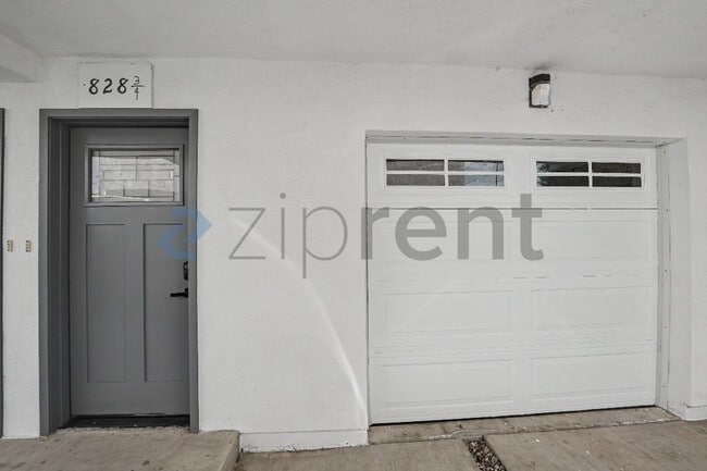 Building Photo - 828 3/4-824 W 80th St