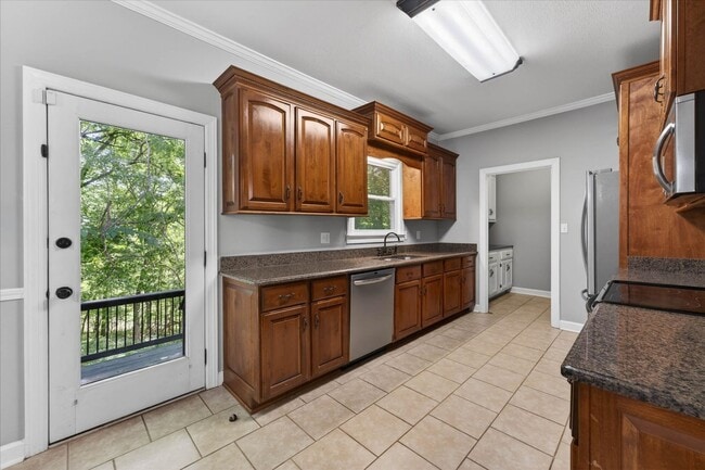 Building Photo - 3 Bedroom 2 1/2 Bath Pet Friendly Home For Rent In Rudolphtown Subdivision!