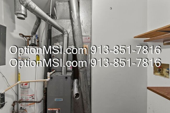 Building Photo - Charming & Spacious 2-Bed / 2-Bath Apartment in Gladstone