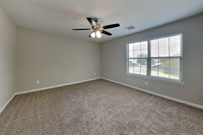 Building Photo - 2902 Crestbrook Bend Ln