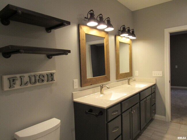 Building Photo - 1659 Celtic Ct
