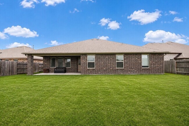 Building Photo - 1334 Bellingham Park Dr