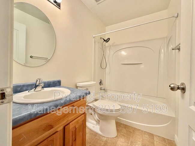 Building Photo - 6712 Bonham Ln