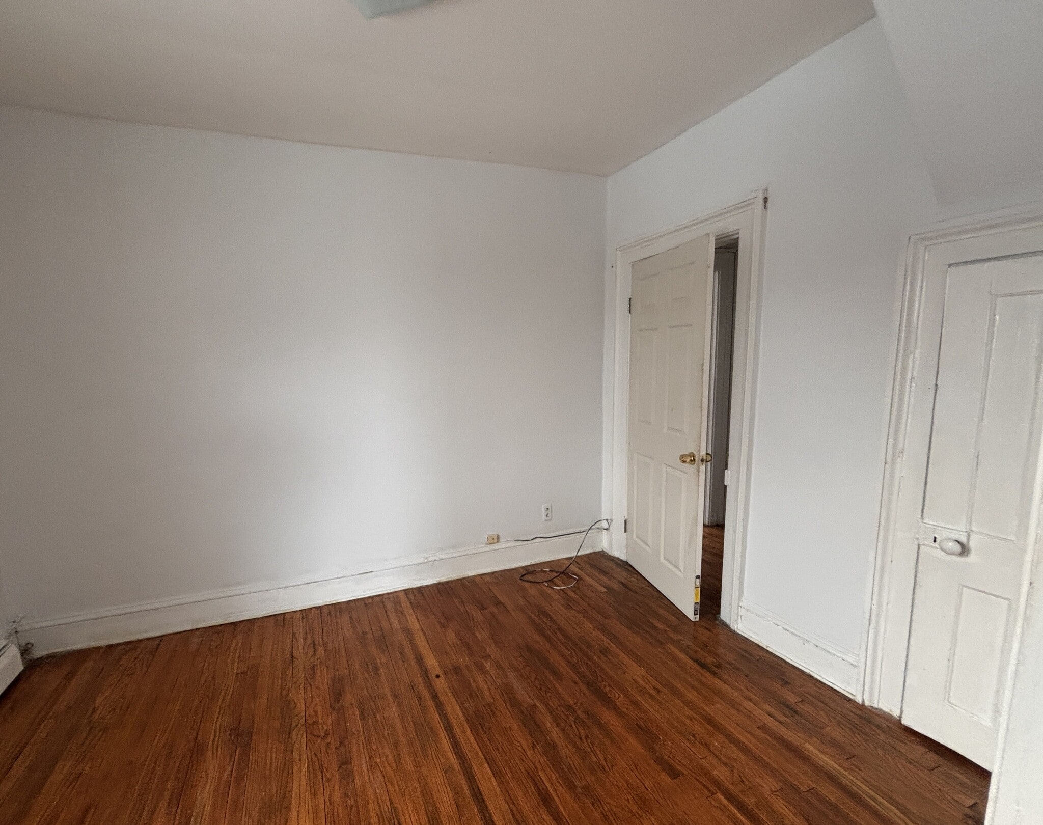 Building Photo - 103 Ulster Ave