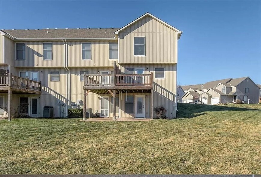 Building Photo - 13003 Washington Ct