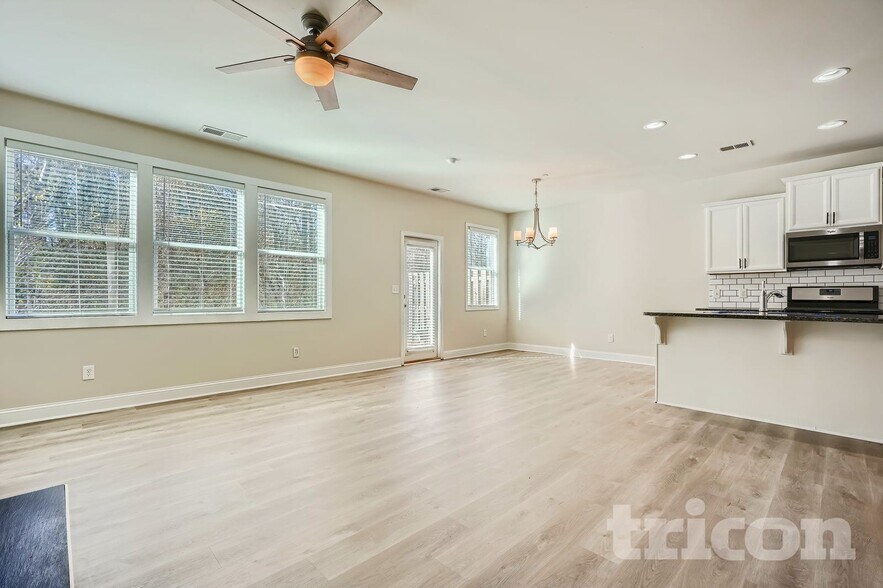 Building Photo - 1012 Candela Ln