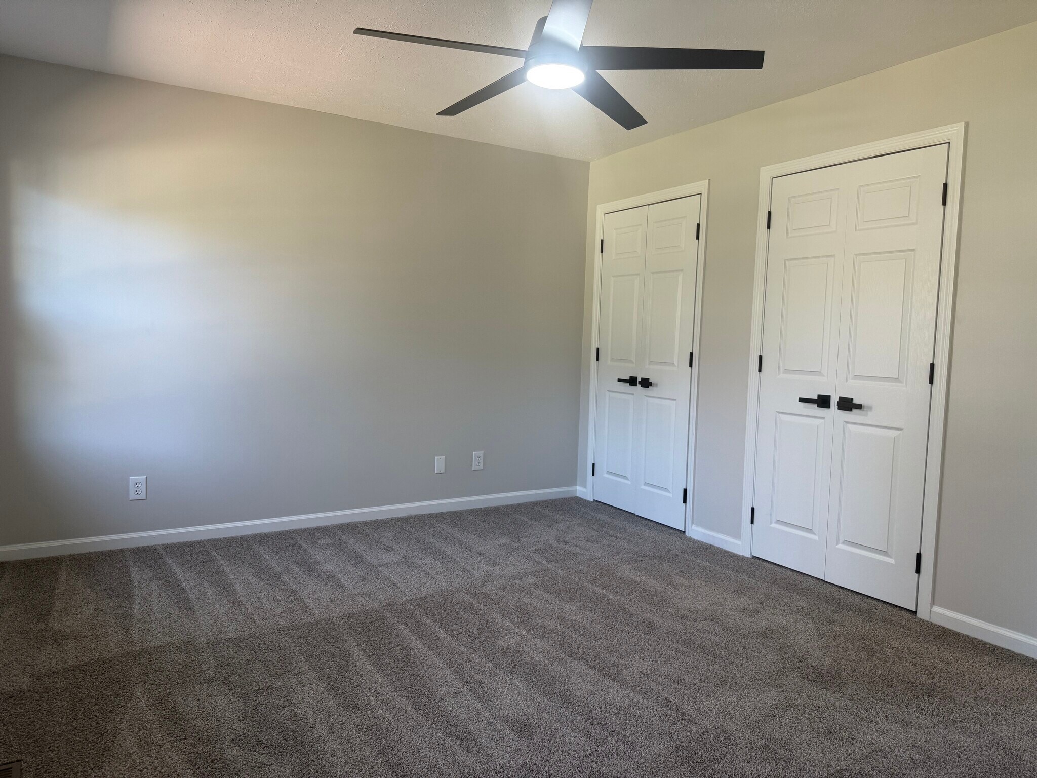 Building Photo - 2819 Reeves Ln