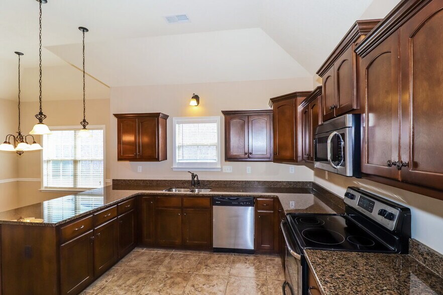 Building Photo - 5357 Conifer View Ln