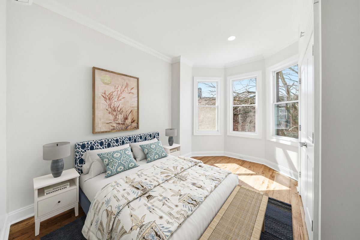 Building Photo - 37 Astor Pl