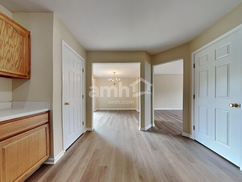 Building Photo - 3078 Cattail Cove Ln