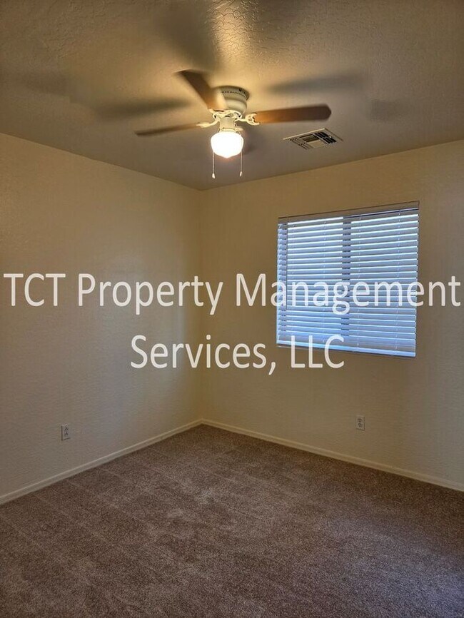 Building Photo - Great 3 Bed, 2 Bath with Open Floor Plan!