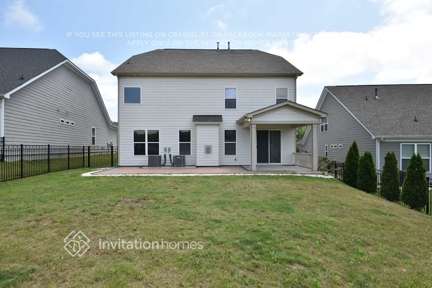 Building Photo - 121 Tetcott St