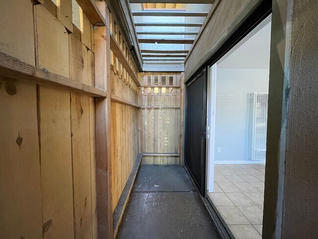 Building Photo - Park Villa Apartments