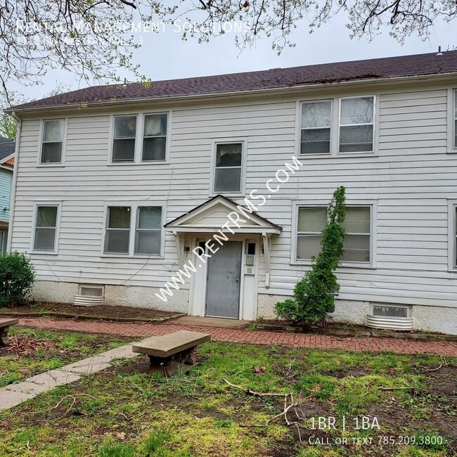 Primary Photo - ***ALL UTILITIES PAID**1118 SW Western Ave...