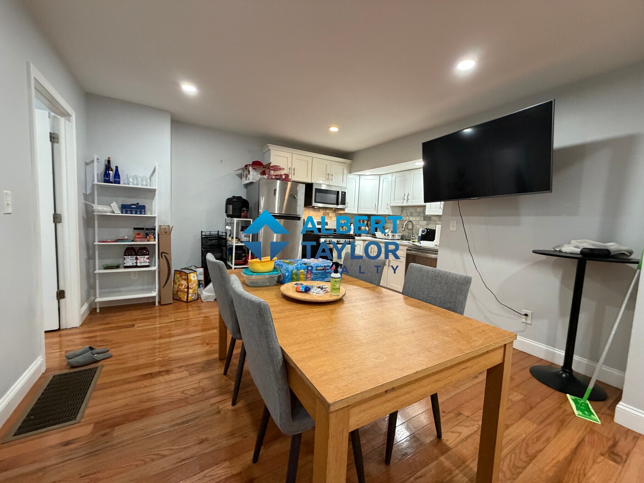 Building Photo - 475 Massachusetts Ave