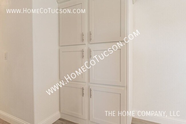 Building Photo - 11550 S Nogales Hwy