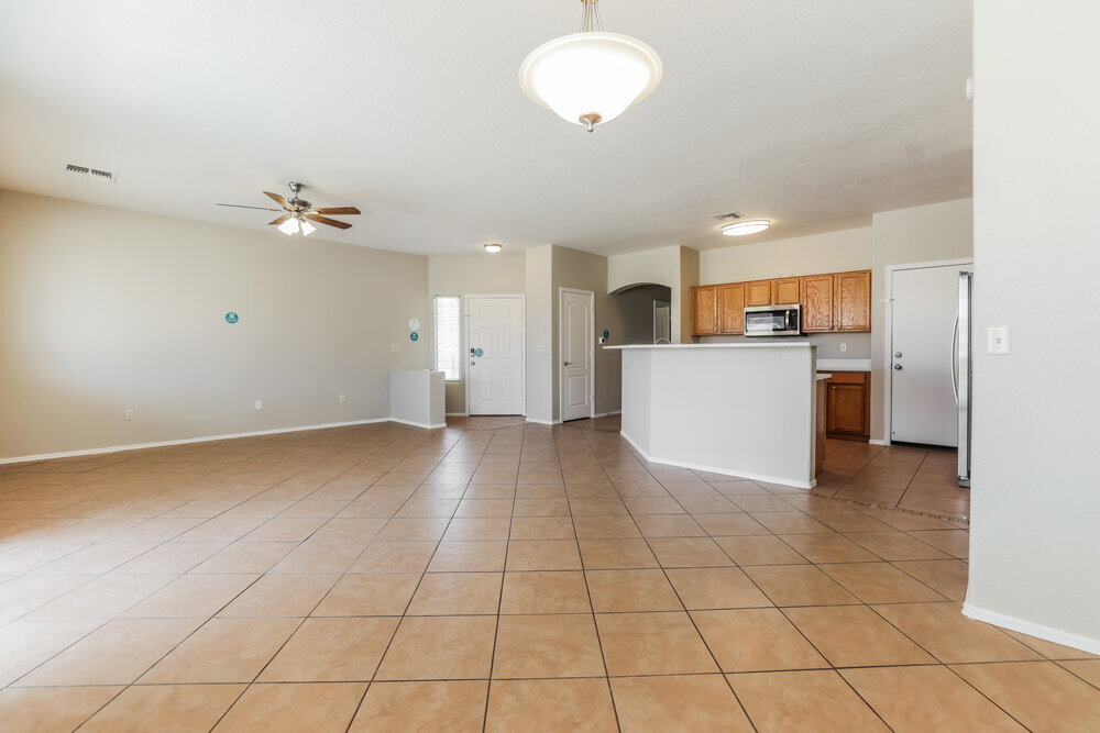 Building Photo - 3430 Avenida Bonita