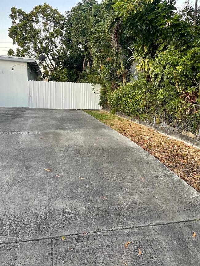 Primary Photo - 15230 NW 33rd Ave
