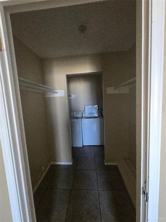 Building Photo - 12 S Bryan Rd