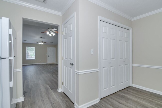 Building Photo - 516 Goodale Court