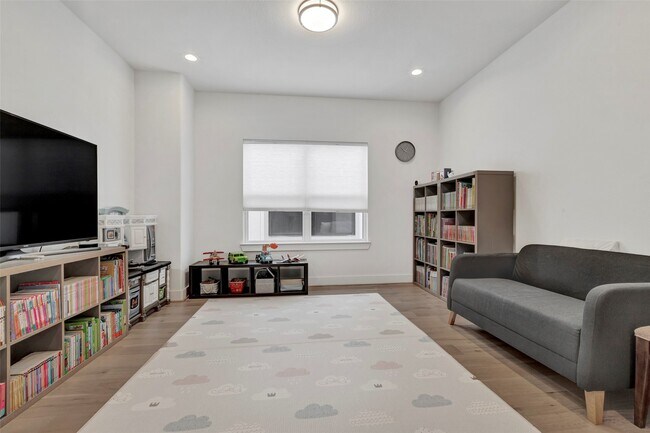 Building Photo - 8706 Ojeman Crk Ln