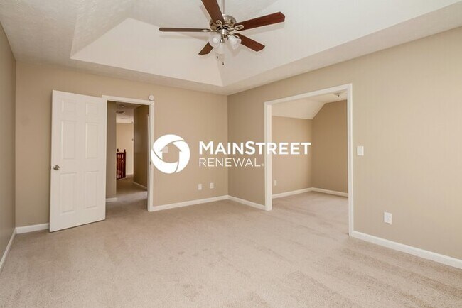 Building Photo - 3 Bedroom Pet-Friendly Home in Fayetteville, GA with Main Street Renewal