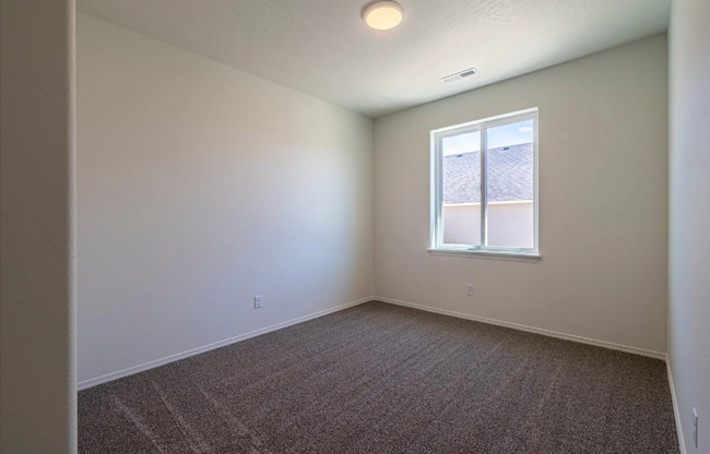 Building Photo - 761 Spyglass