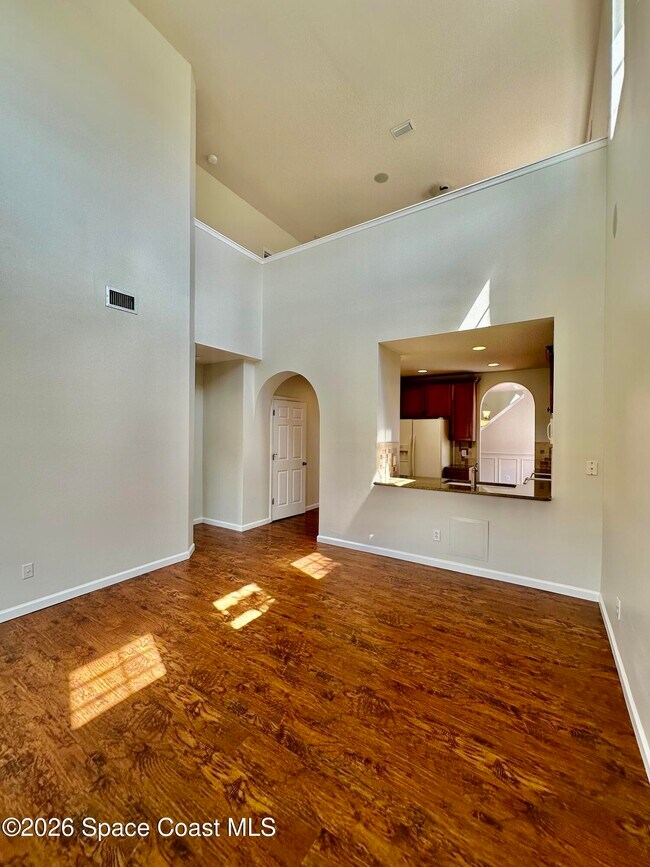 Building Photo - 1310 Lara Cir