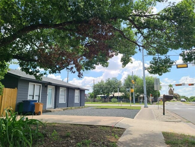Building Photo - 6216 Hogan Ave