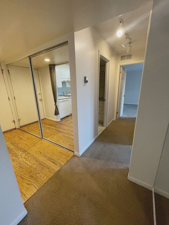 Building Photo - Two Bedroom Available in Harbour Cove on t...