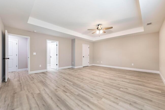 Building Photo - 316 Beau Claire Cir