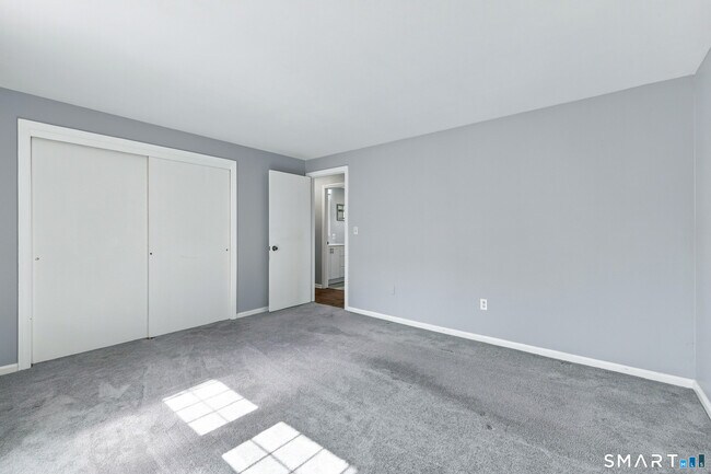 Building Photo - 45 Brewster Rd