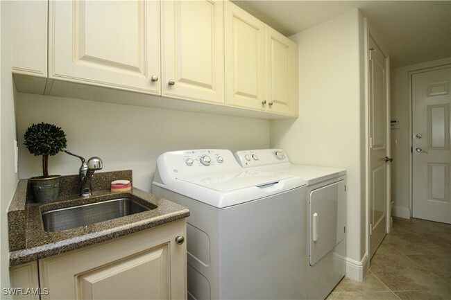 Building Photo - 2713 Callista Ct