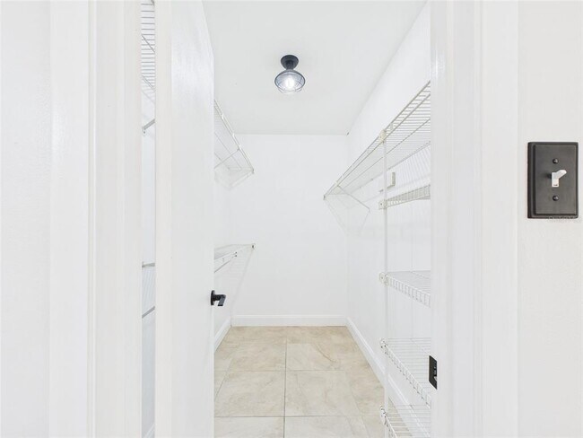 Building Photo - 125 Spanish Moss Ct