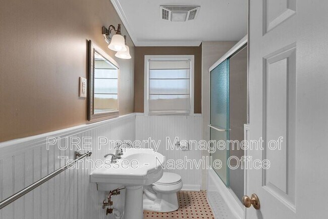 Building Photo - 4402 Saunders Ave