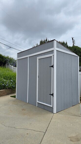 Building Photo - 10603 Bramblebush Ave
