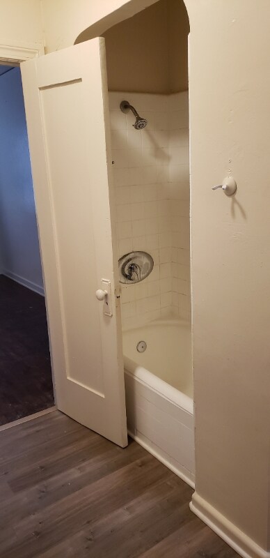 Building Photo - 2103 Belle St