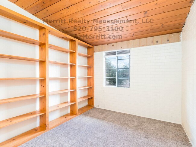 Building Photo - Perfect 3 bdrm 2 bath home in quiet centra...