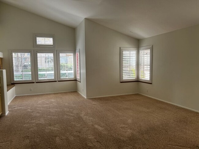 Building Photo - 608 Allegro Ct