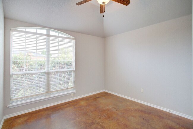 Building Photo - Available July | 4-bedroom 2 bath home in ...