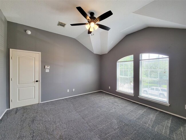Building Photo - 21539 Kings Bend Dr