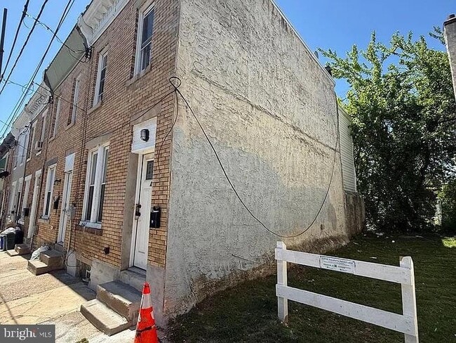 Building Photo - 27 E Rittenhouse St