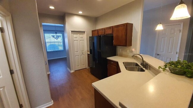 Building Photo - 5730 Fischer Dr