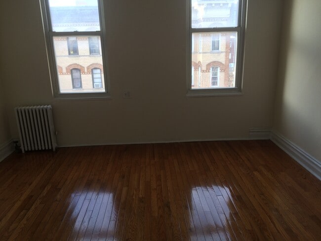 Building Photo - 3211 48th St