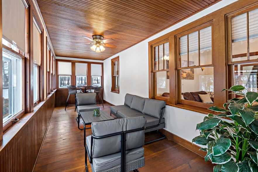 3 season porch - 52275 Rush Lake Trl