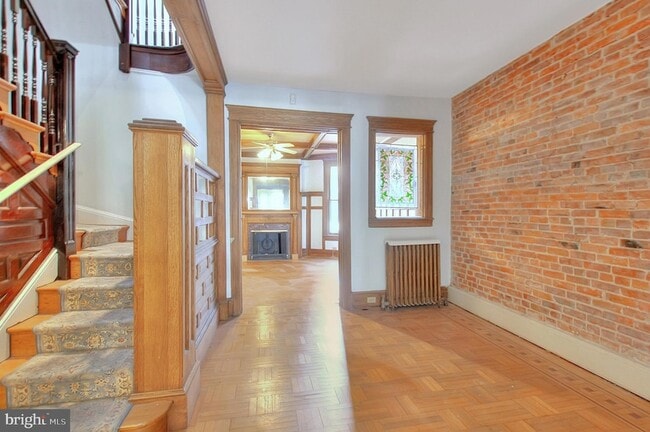 Building Photo - 1756 Park Rd NW