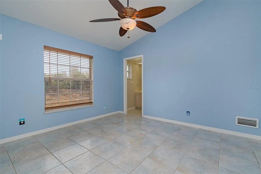 Building Photo - 5366 Hader Rd