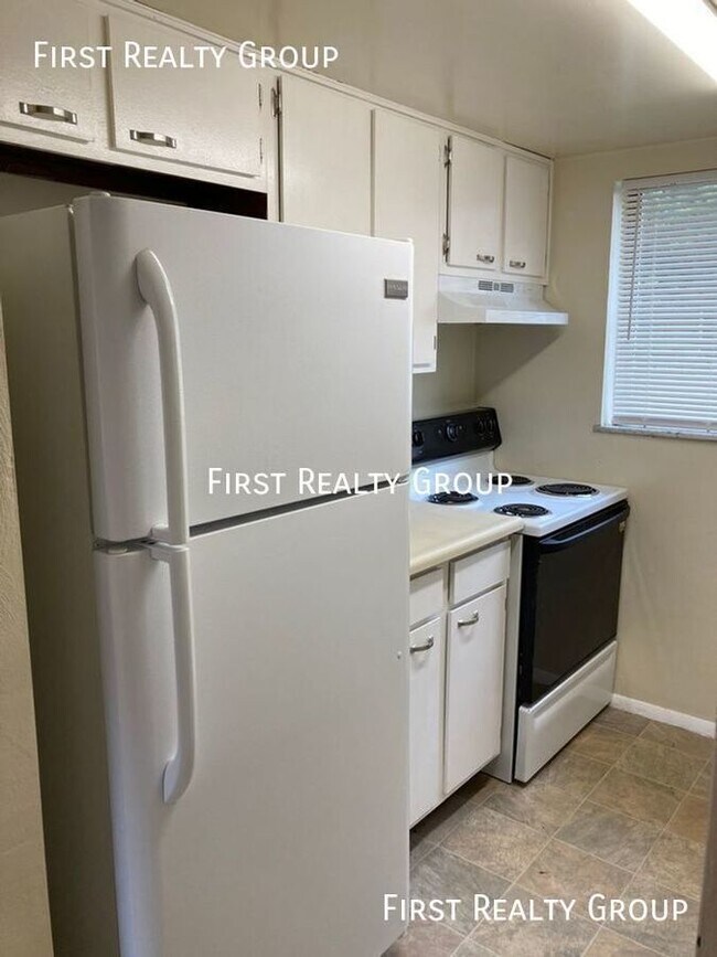 Building Photo - 737 Wilmington Ave