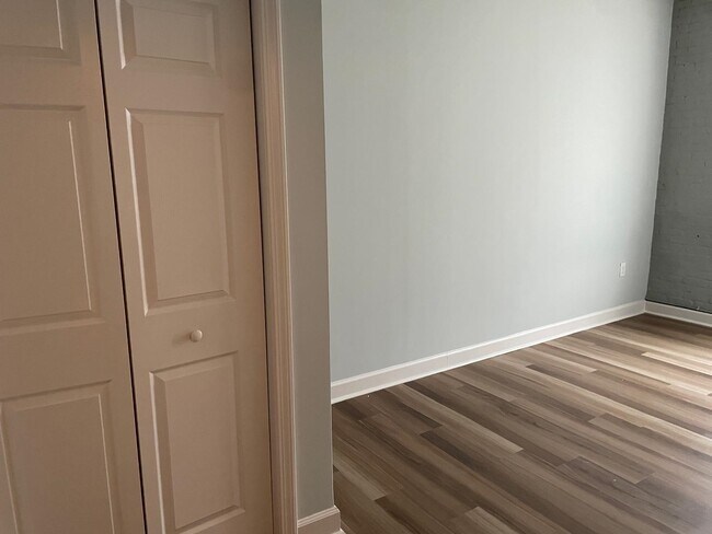 Building Photo - 160 Lafayette St